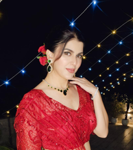 Load image into Gallery viewer, The Diana Emerald Diamond Necklace Set