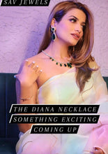 Load image into Gallery viewer, The Diana Emerald Diamond Necklace Set
