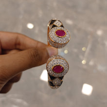 Load image into Gallery viewer, Ruby Gold Black Bracelet