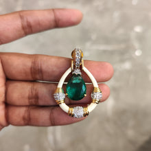 Load image into Gallery viewer, meena chandbali