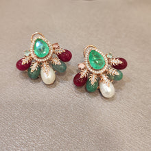 Load image into Gallery viewer, Emerald earrings
