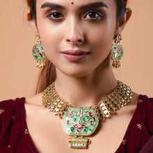 Load image into Gallery viewer, mint green meena gold necklace
