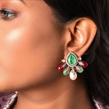 Load image into Gallery viewer, pearl green fancy earrings