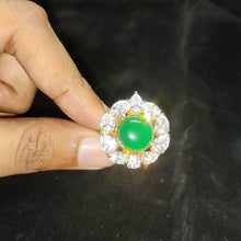 Load image into Gallery viewer, Silver Emerald Ring with Swarovski