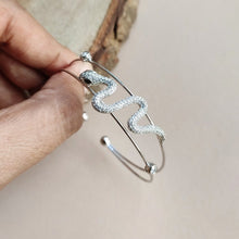 Load image into Gallery viewer, Silver bracelet for daily wear