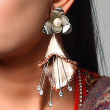 Load image into Gallery viewer, Rose Flower Long Earrings in Western Style
