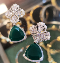 Load image into Gallery viewer, Emerald Silver Earrings
