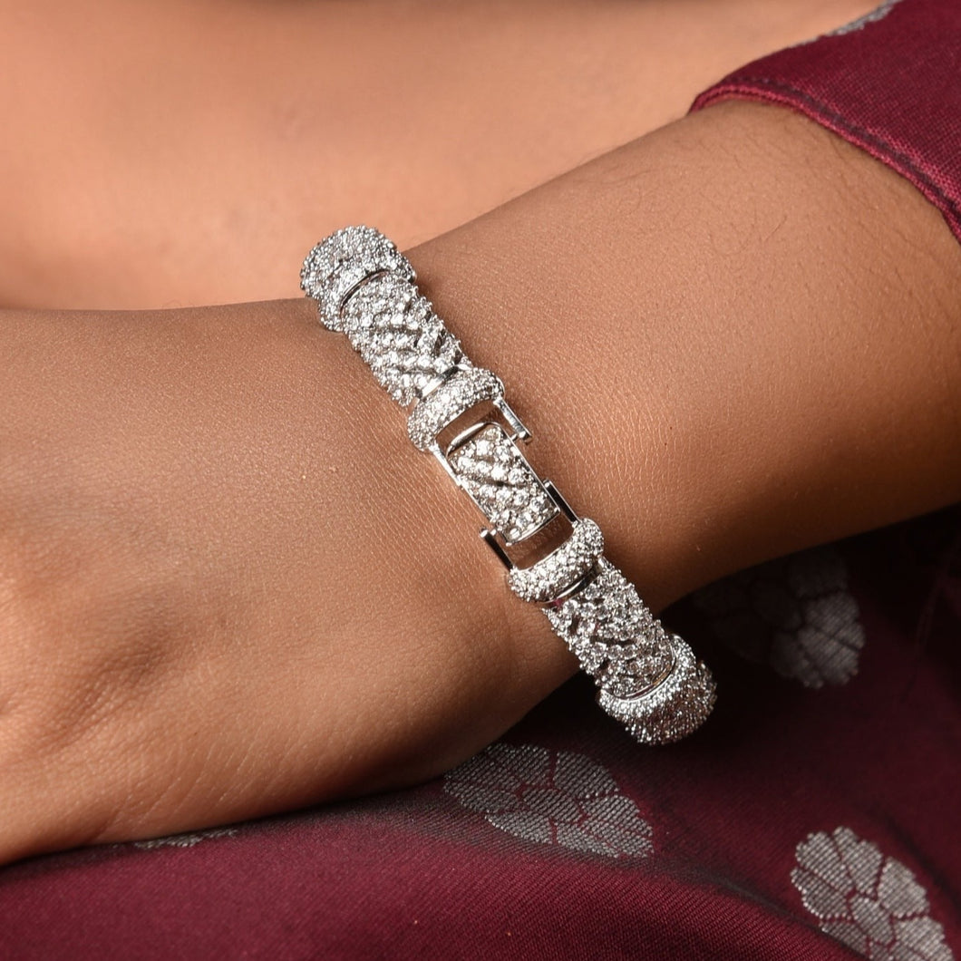 silver streachable kada bracelet