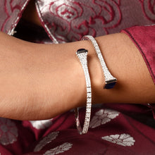 Load image into Gallery viewer, blue silver diamond sleek bracelet
