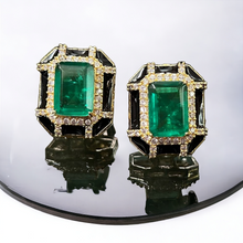 Load image into Gallery viewer, Emerald Studs with Black Meena
