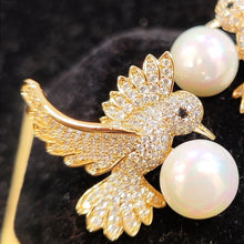 Load image into Gallery viewer, Love Bird Earrings in Gold with Pearl
