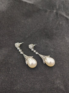 Silver Pearl Earrings