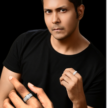 Load image into Gallery viewer, Mens Ring in 925 Silver with Austrian CZ
