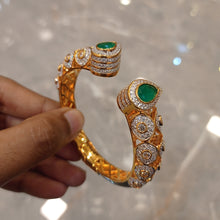 Load image into Gallery viewer, emerald diamond bracelet
