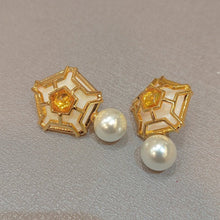 Load image into Gallery viewer, Mother of Pearl Earrings Yellow
