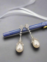 Load image into Gallery viewer, Silver Pearl Earrings
