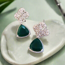 Load image into Gallery viewer, Emerald Silver Earrings
