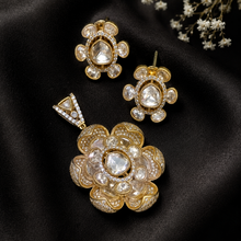 Load image into Gallery viewer, LB Shade Polki Pendent Set
