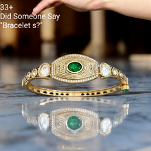 Load image into Gallery viewer, Fine Emerald Antique Gold Bracelet
