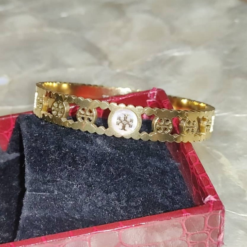 Bracelet PBB601 - Beautiful Custom-made Trophy Belt Buckles, Western  Jewelry and more