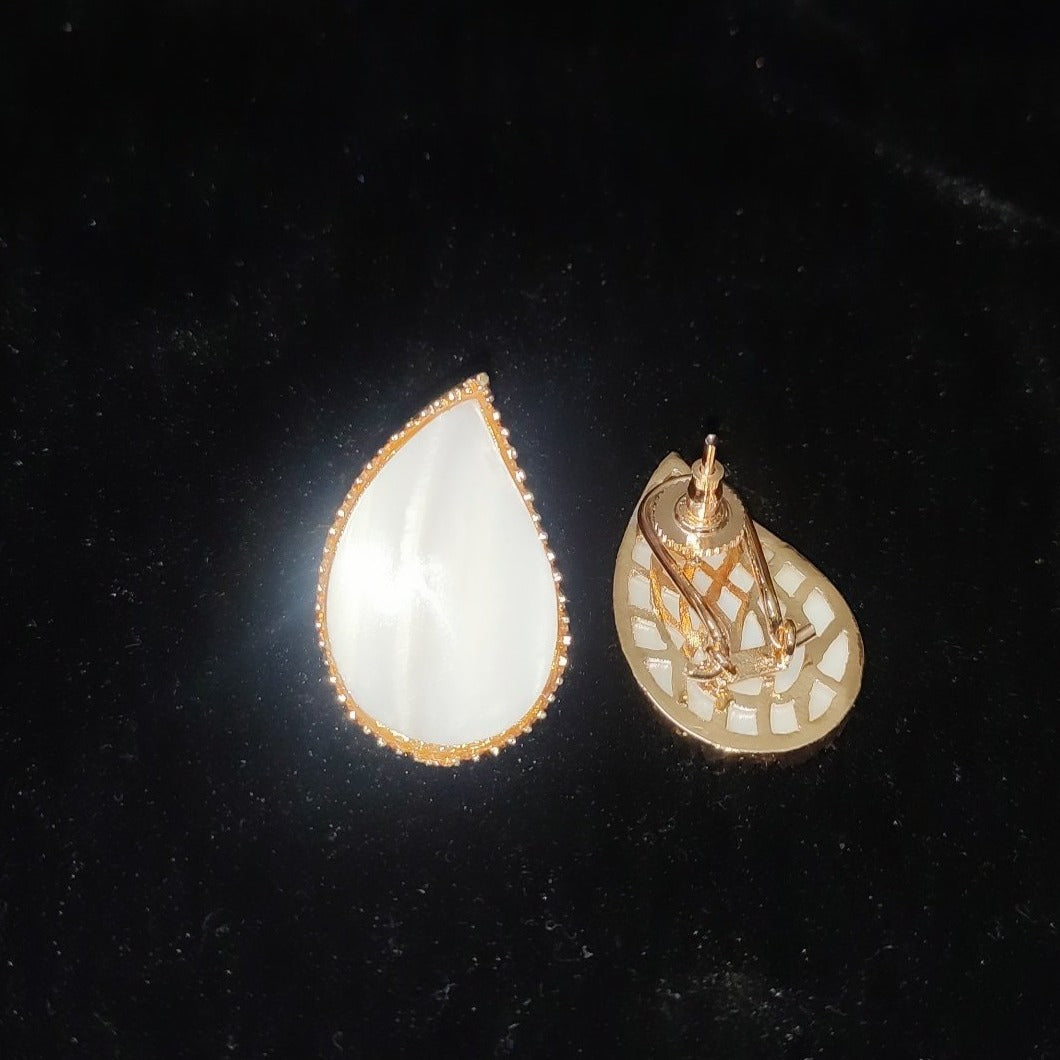 Pan Mother of Pearl Studs