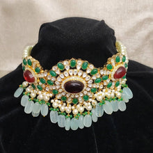 Load image into Gallery viewer, Classy Kundan Chokher in Ruby Emeralds
