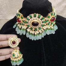 Load image into Gallery viewer, Classy Kundan Chokher in Ruby Emeralds (ISH)
