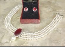 Load image into Gallery viewer, Ruby Pendent Pearl Set

