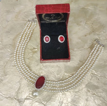Load image into Gallery viewer, Ruby Pendent Pearl Set
