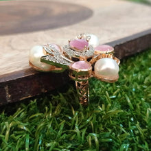 Load image into Gallery viewer, Baroque Smart Western Ring in Baby Pink
