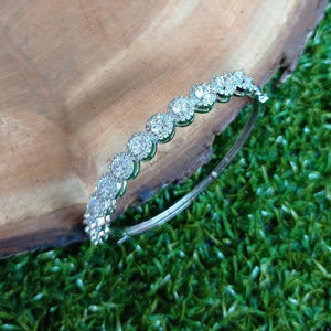 Sleek Solitaire Diamond Bracelet