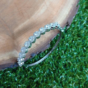 Sleek Solitaire Diamond Bracelet