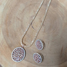 Load image into Gallery viewer, Rose Gold Diamond Pendent Set
