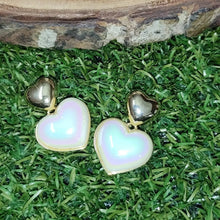 Load image into Gallery viewer, Heart Pearl Earring with Gold Plating
