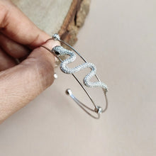 Load image into Gallery viewer, Silver bracelet for daily wear

