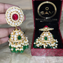 Load image into Gallery viewer, Kundan Fusion In Ruby and Emerald Jhumka
