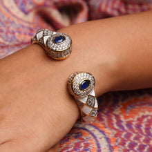 Load image into Gallery viewer, Bracelet For Women in Gold Plating
