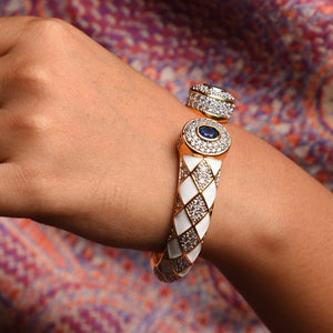 Online Bracelet Shopping 